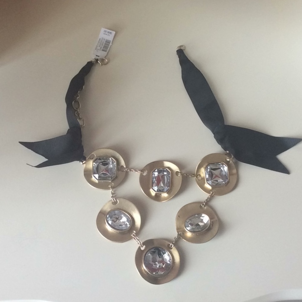 White House Black Market 18” necklace